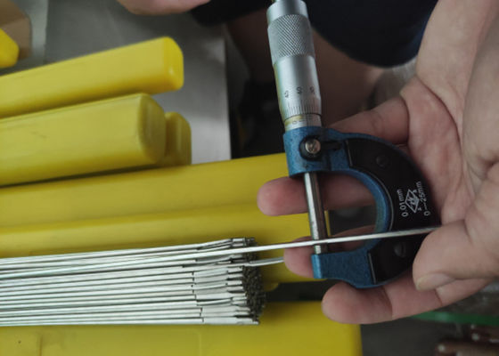 よい価格 ISO 9001認証 1250℃ 融点 耐腐食性 ERNiCrMo-4 ニッケル溶接ワイヤ C276合金溶接用 オンライン